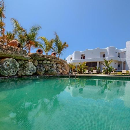 Apartamentos Turisticos Bahia De Trafalgar Саора Экстерьер фото