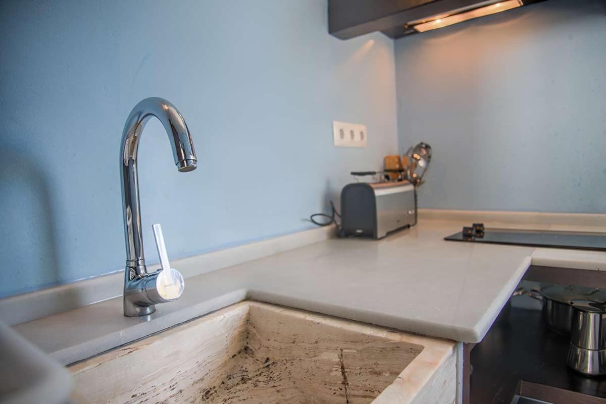 Apartamentos Turisticos Bahia De Trafalgar Саора Экстерьер фото