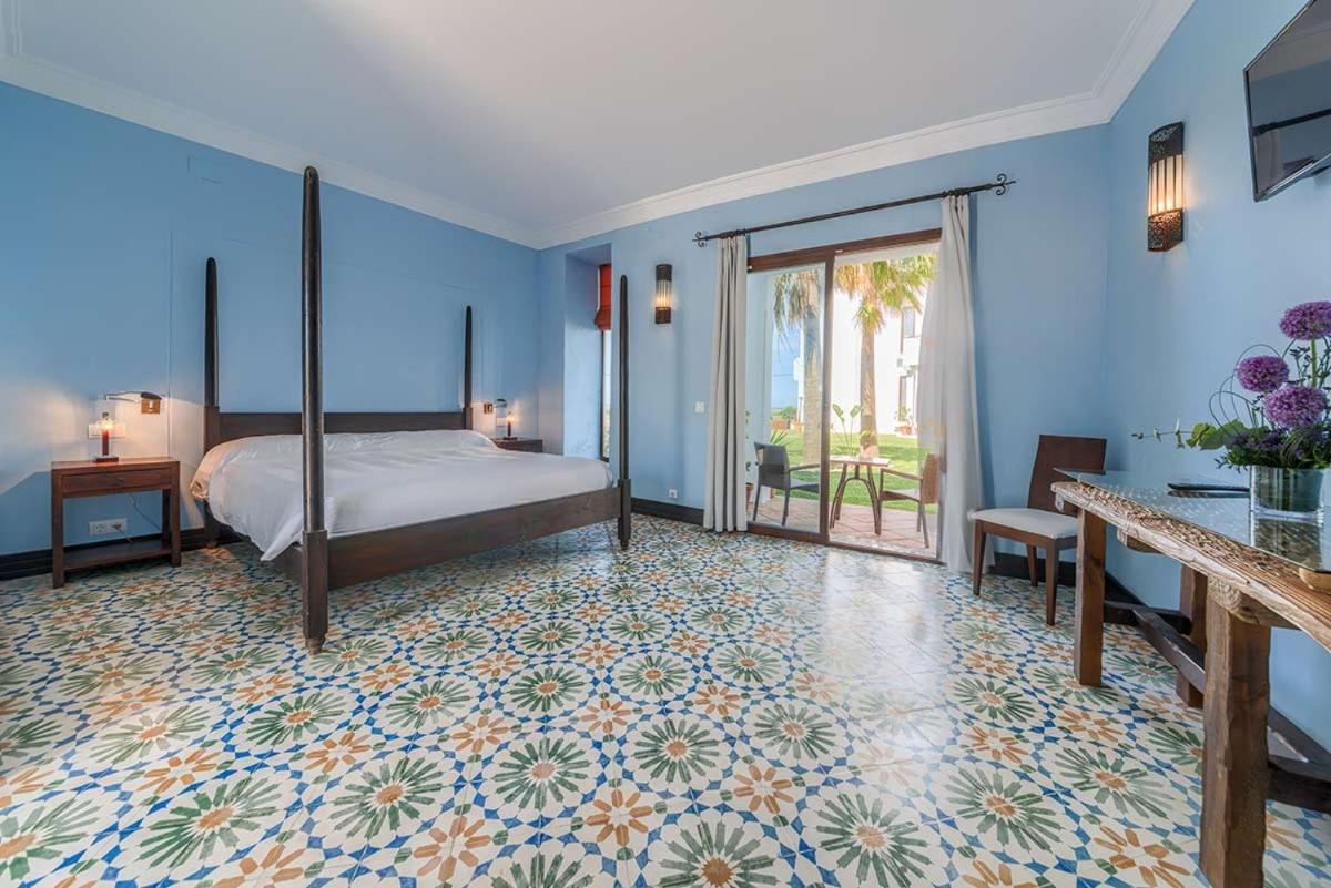 Apartamentos Turisticos Bahia De Trafalgar Саора Экстерьер фото