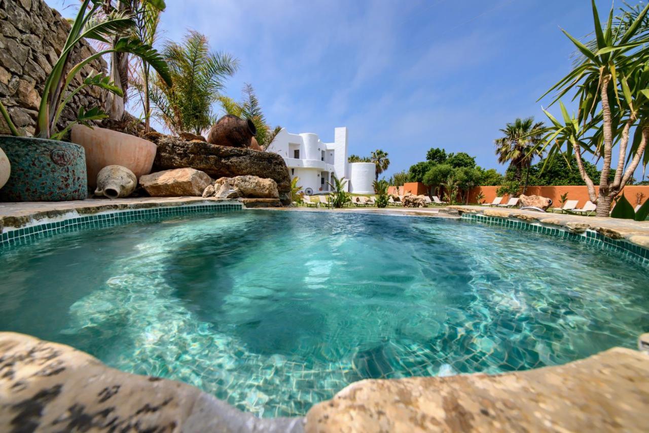 Apartamentos Turisticos Bahia De Trafalgar Саора Экстерьер фото